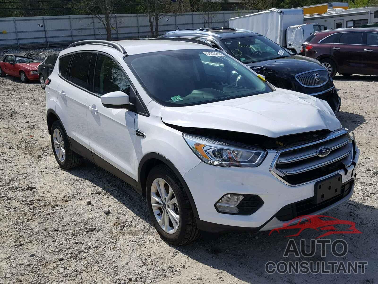 FORD ESCAPE 2017 - 1FMCU9GD9HUD95276