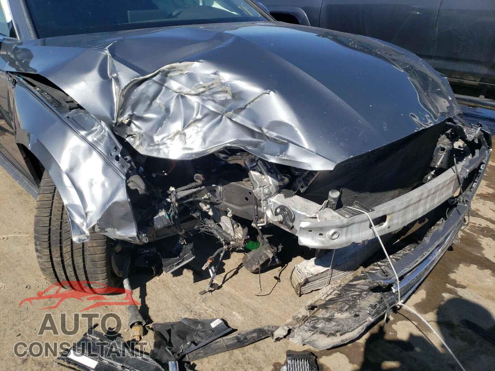 AUDI A5 2018 - WAUTNAF58JA113145