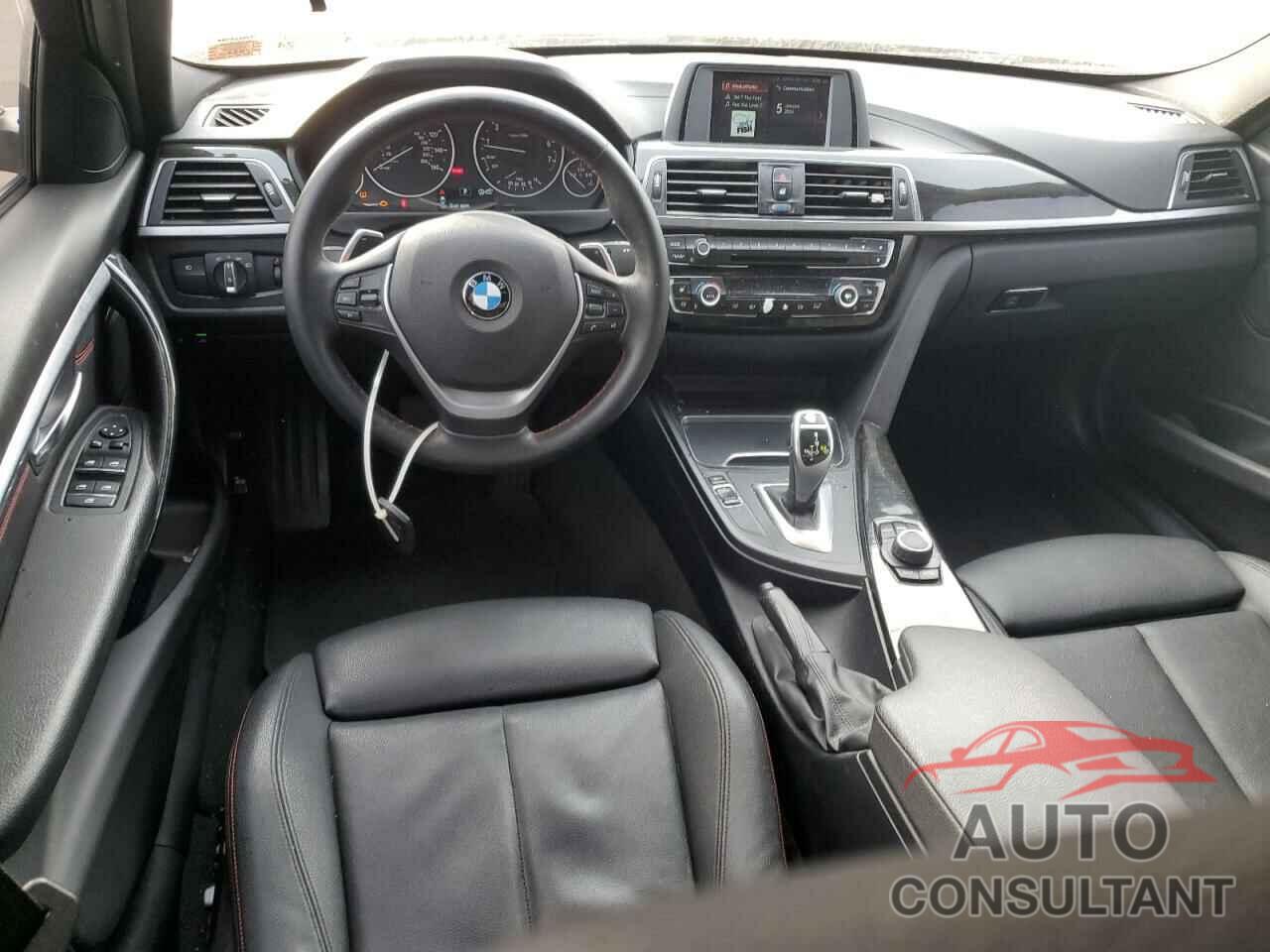 BMW 3 SERIES 2018 - WBA8D9C58JA616394