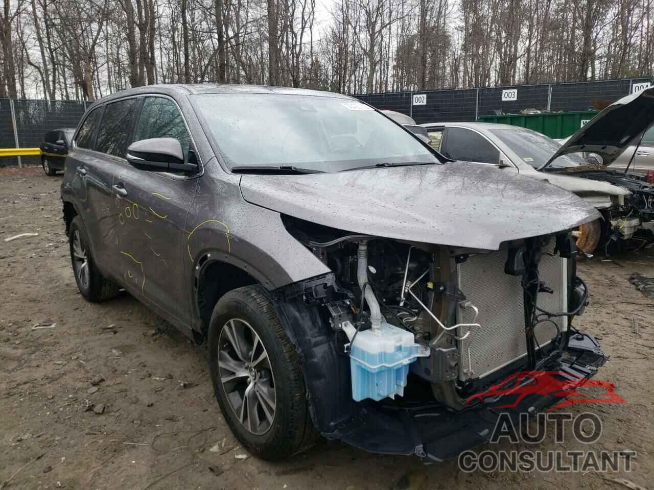 TOYOTA HIGHLANDER 2018 - 5TDZARFH9JS040971