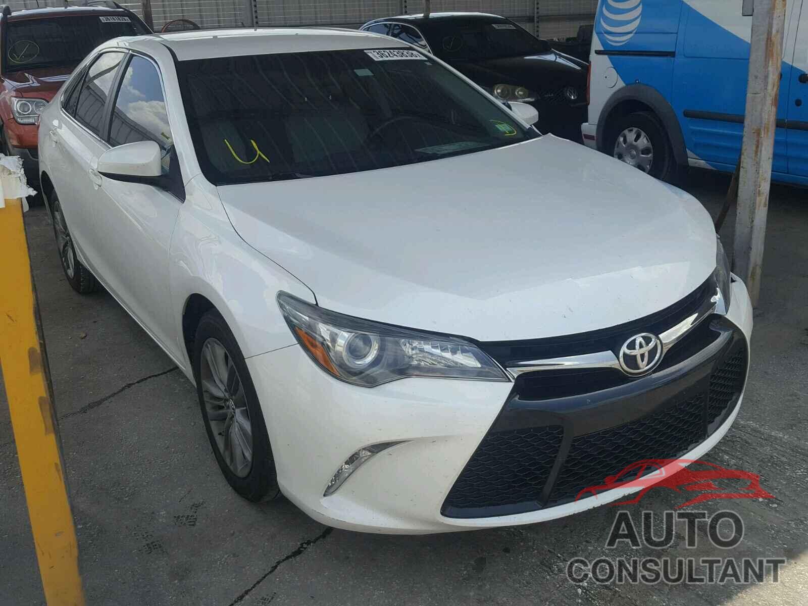 TOYOTA CAMRY 2015 - 4T1BF1FK4FU032937