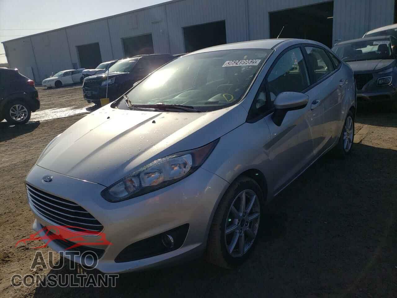 FORD FIESTA 2019 - 3FADP4BJ2KM132774