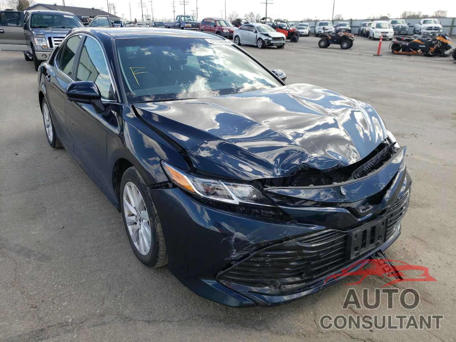 TOYOTA CAMRY 2018 - 4T1B11HK7JU592374