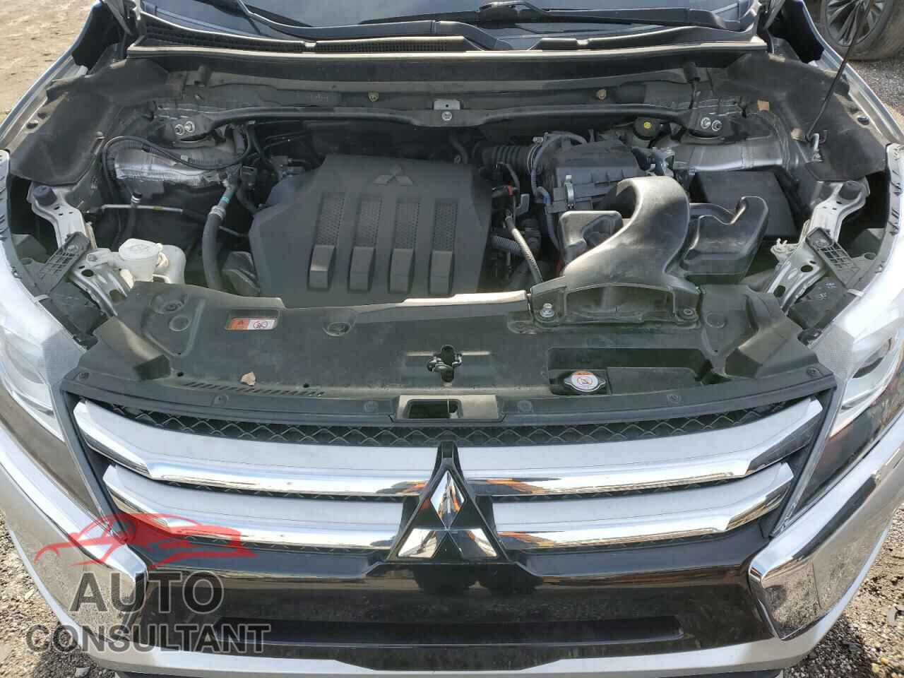 MITSUBISHI ECLIPSE 2018 - JA4AT5AA5JZ068446