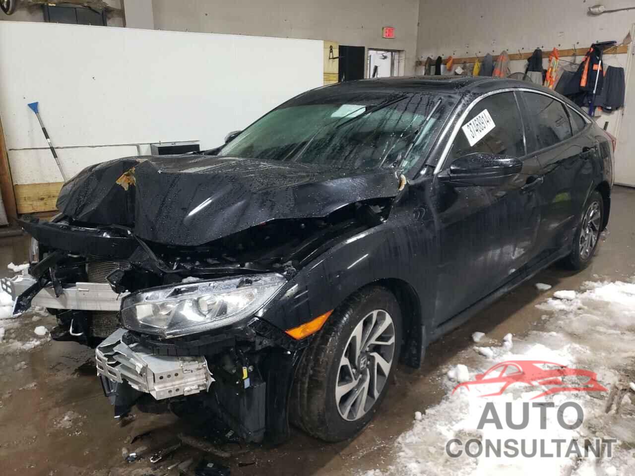 HONDA CIVIC 2018 - 2HGFC2F73JH595135