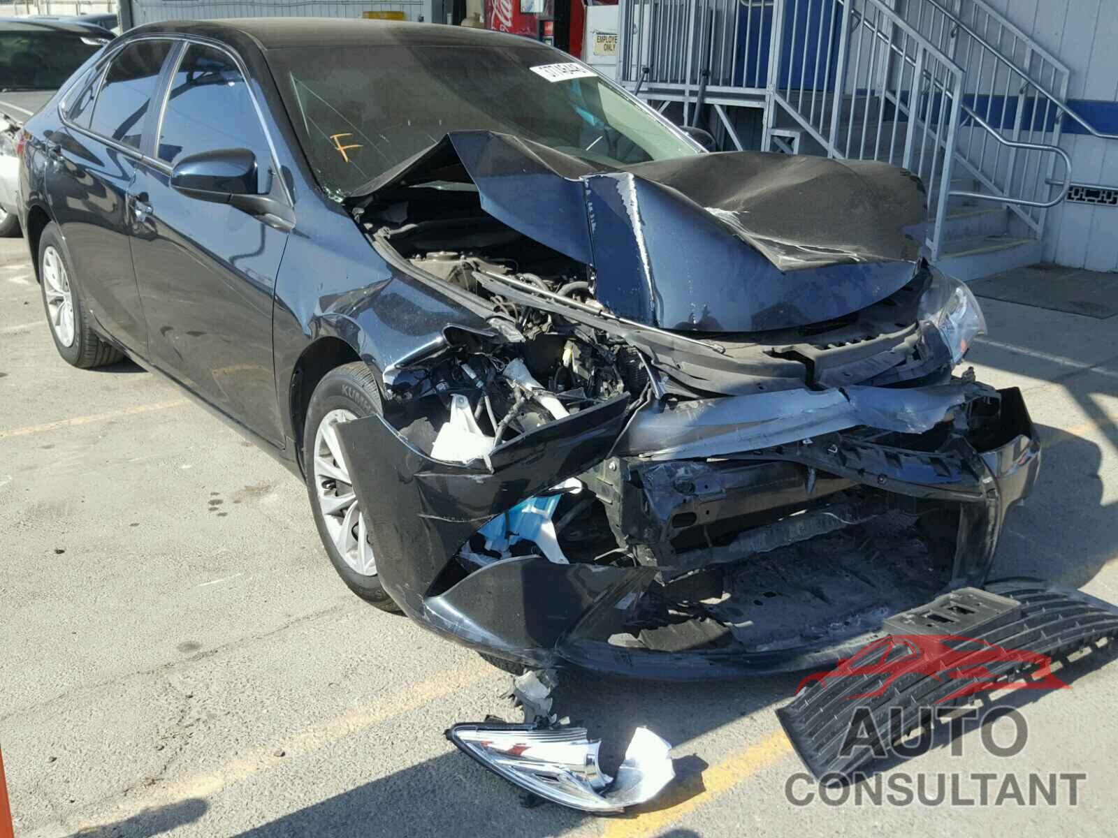 TOYOTA CAMRY 2015 - 4T4BF1FK7FR456652
