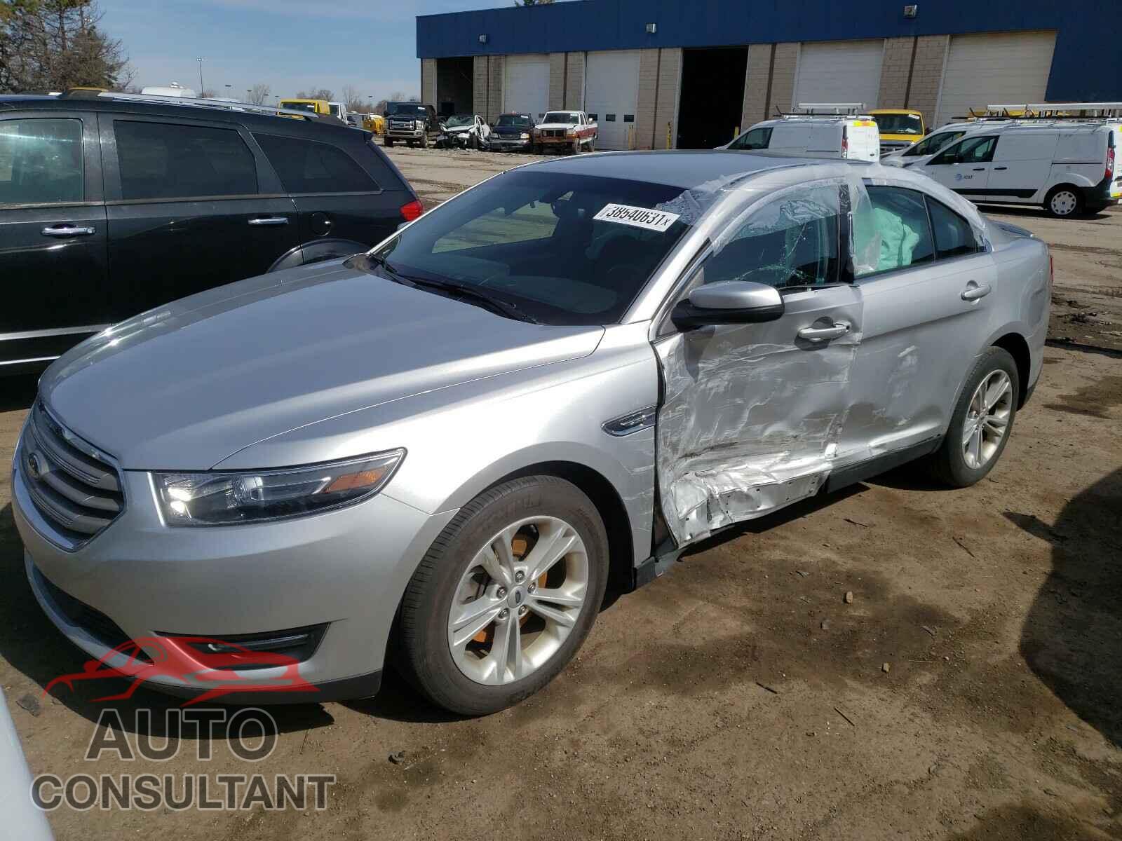 FORD TAURUS 2017 - 1FAHP2E84HG127660
