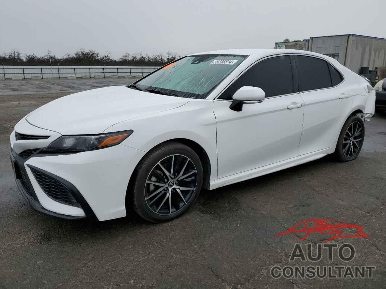 TOYOTA CAMRY 2022 - 4T1G11AK3NU697287