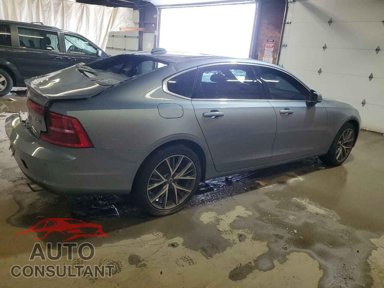 VOLVO S90 2018 - LVY982MK5JP023671