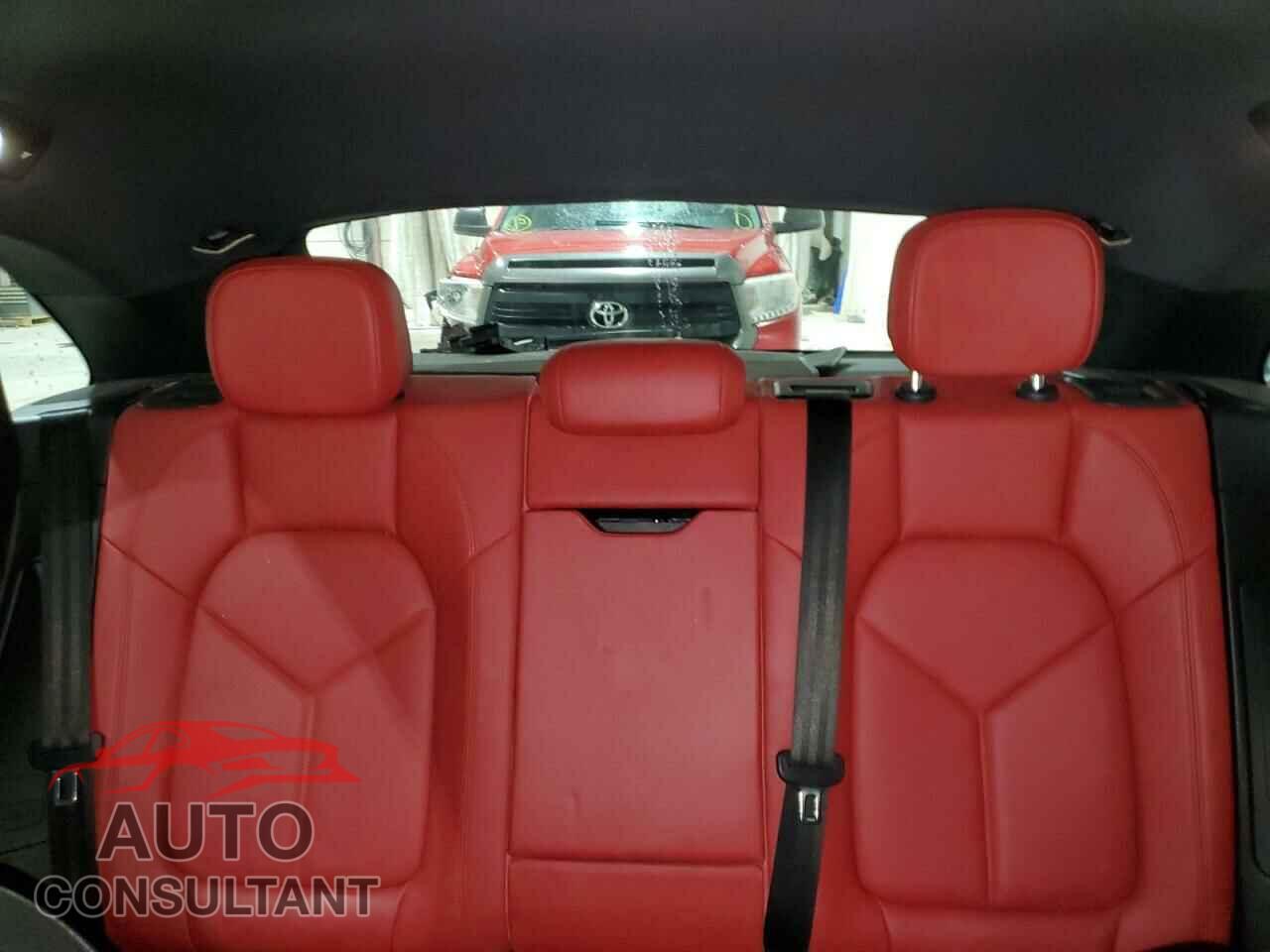 PORSCHE MACAN 2018 - WP1AB2A50JLB32758