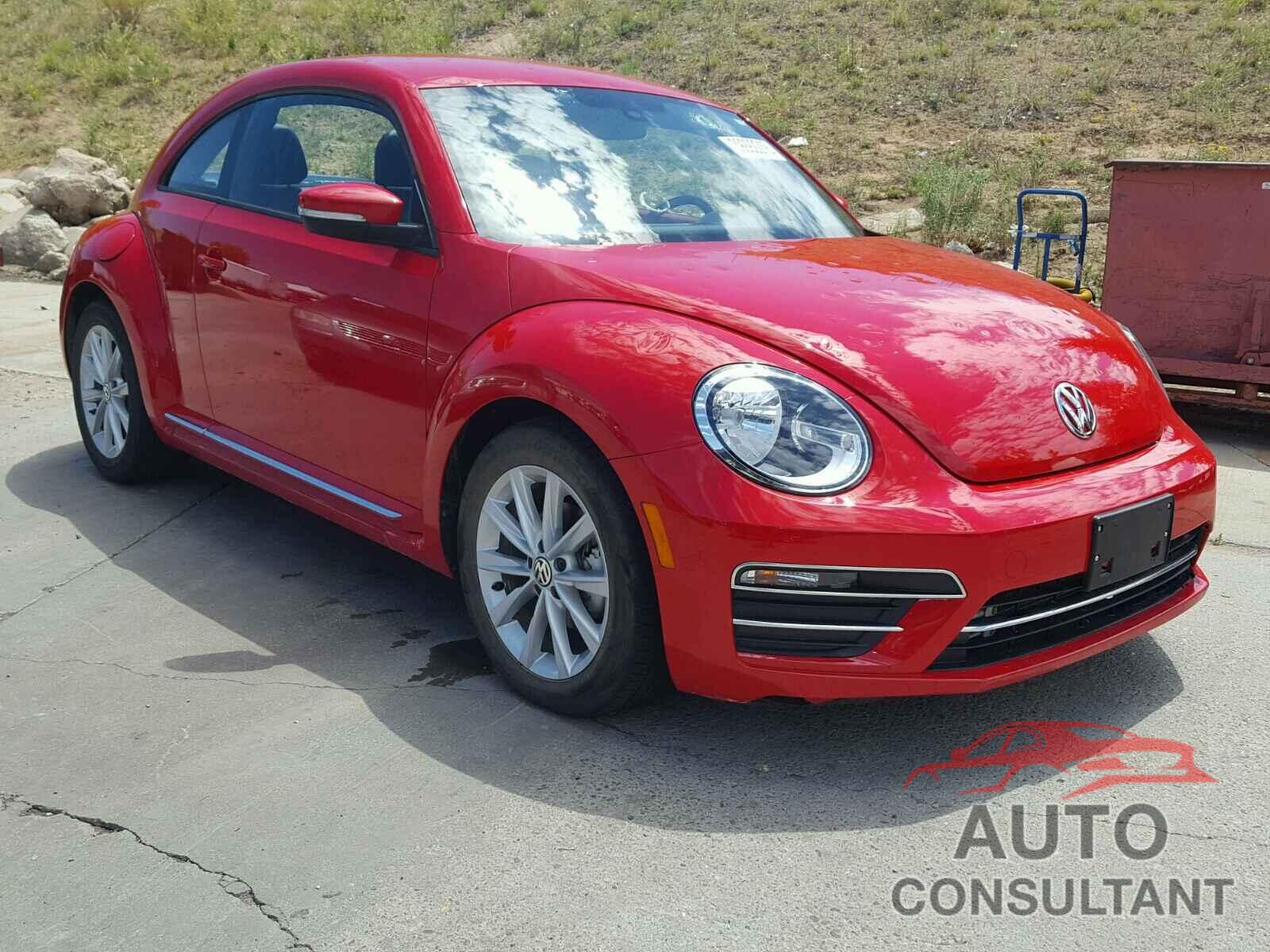 VOLKSWAGEN BEETLE 2017 - 3VWJ17AT5HM607195