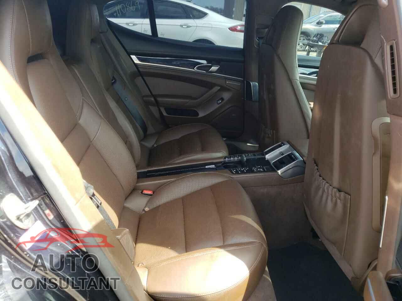 PORSCHE PANAMERA 2016 - WP0AA2A78GL007036