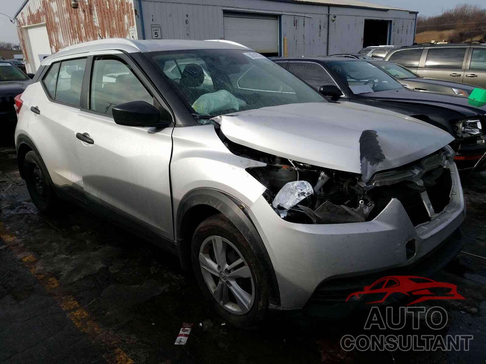 NISSAN KICKS 2018 - 3N1CP5CU5JL543095