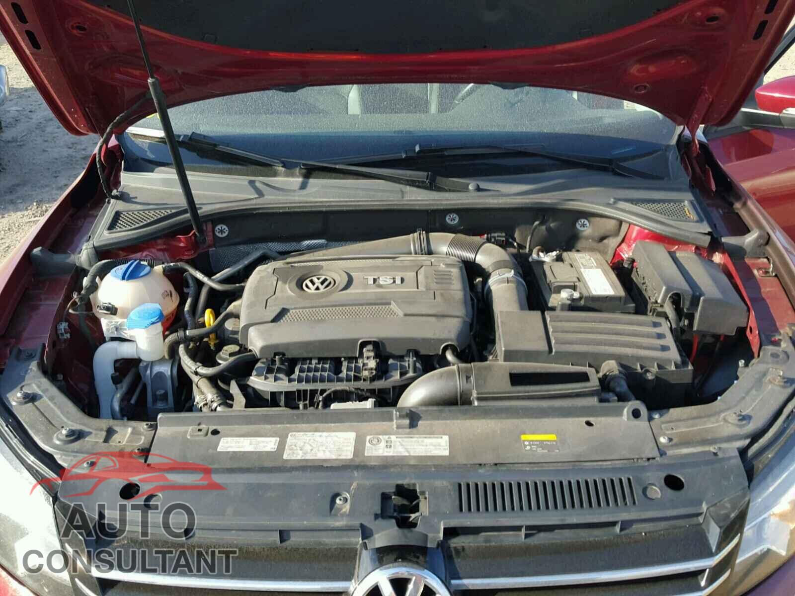 VOLKSWAGEN PASSAT 2015 - 1VWAT7A33FC035049