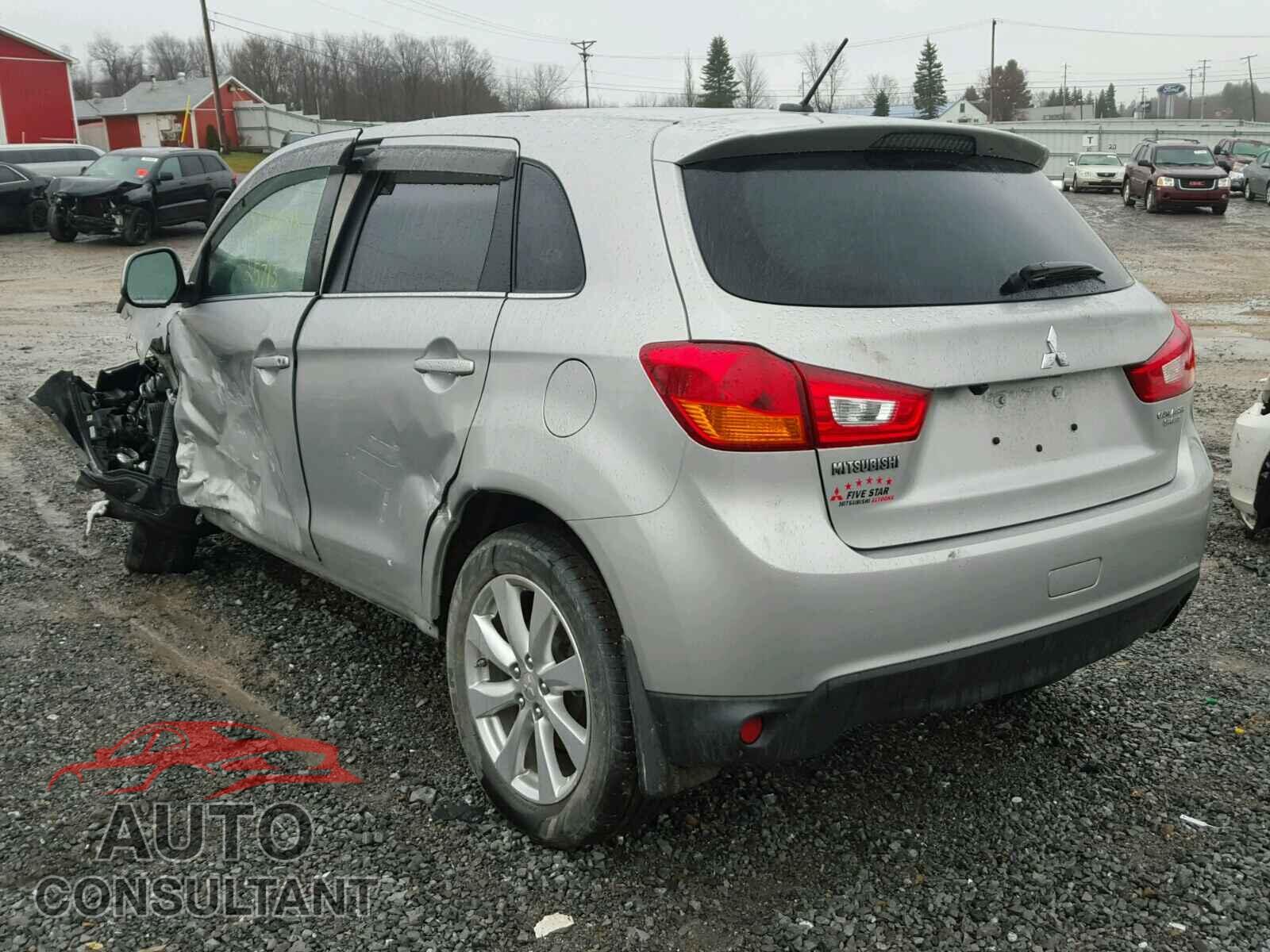 MITSUBISHI OUTLANDER 2015 - 4A4AR4AU9FE022988