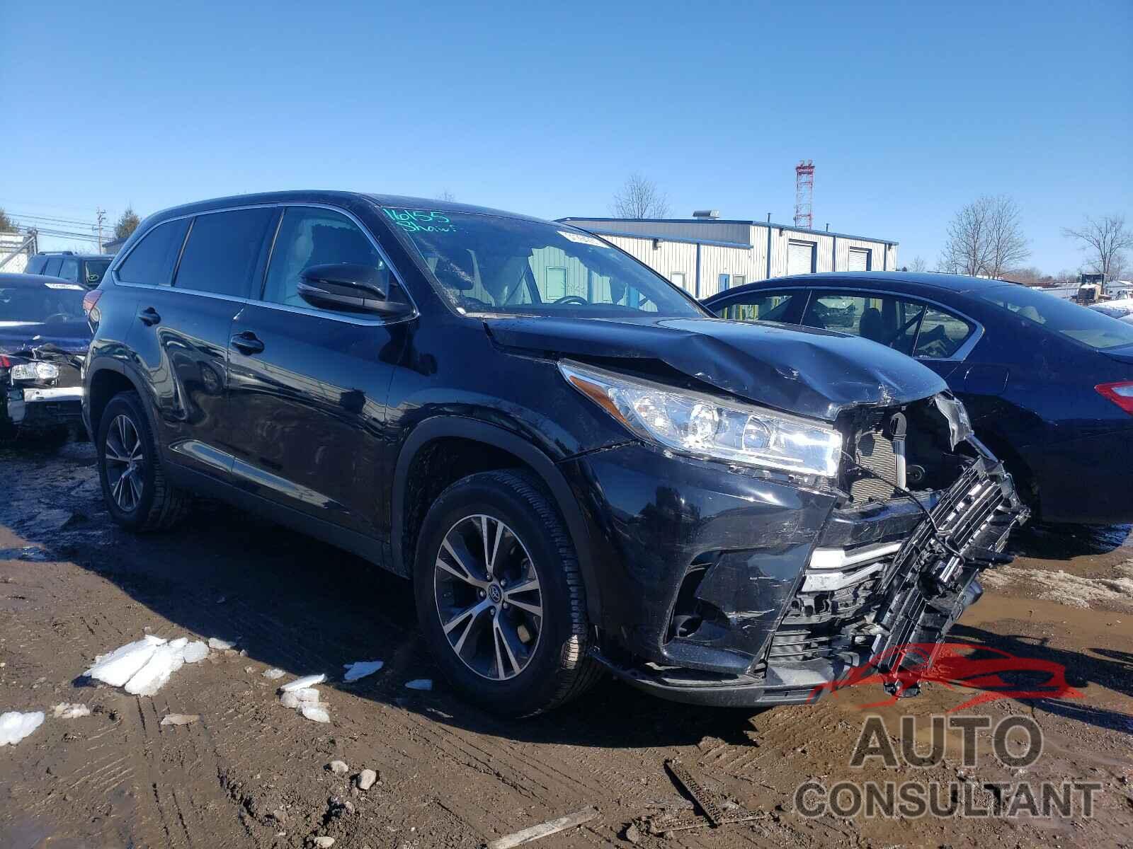 TOYOTA HIGHLANDER 2019 - 5TDZARFH3KS057489