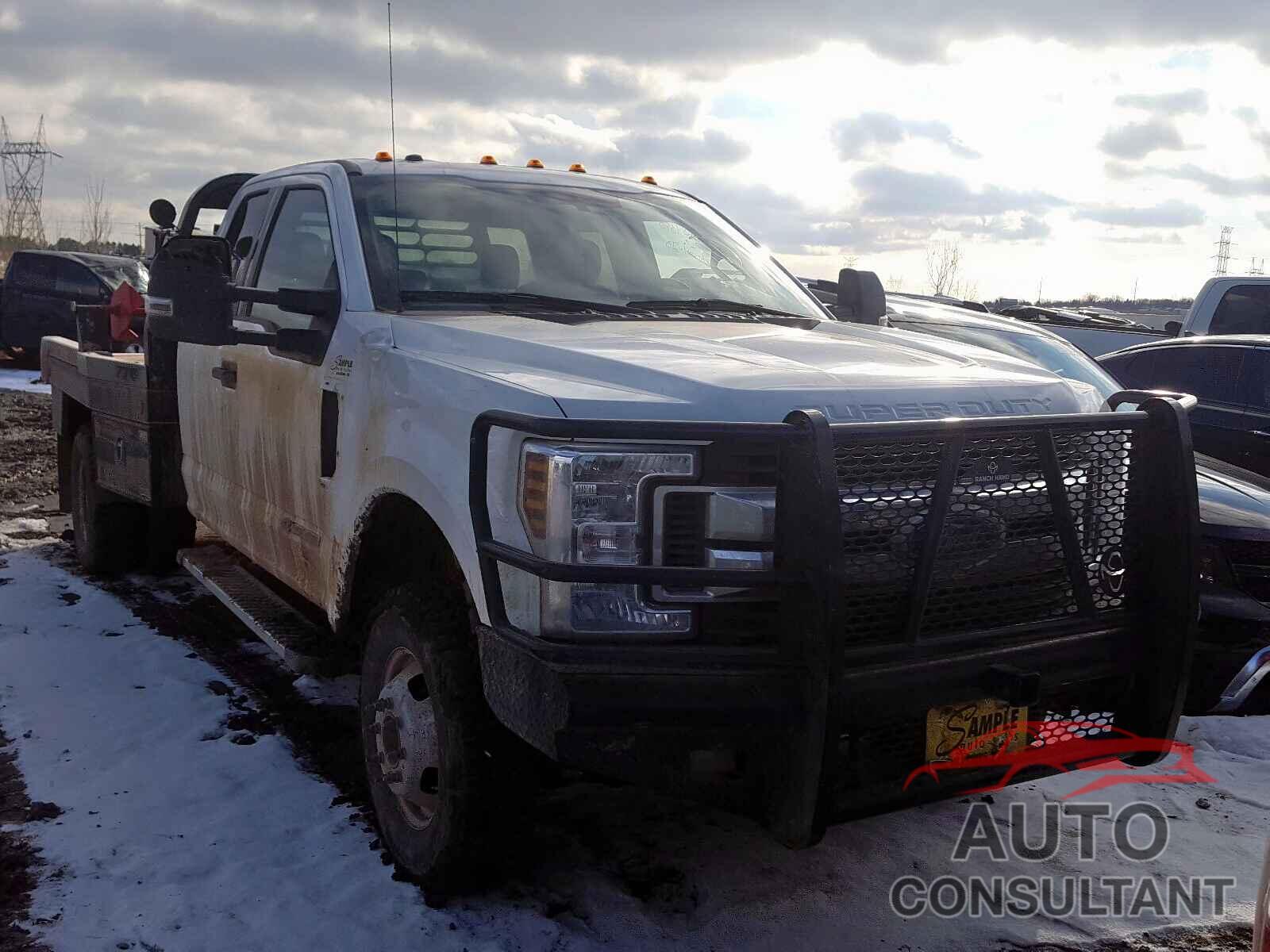 FORD F350 2019 - JTDKARFP3H3035026