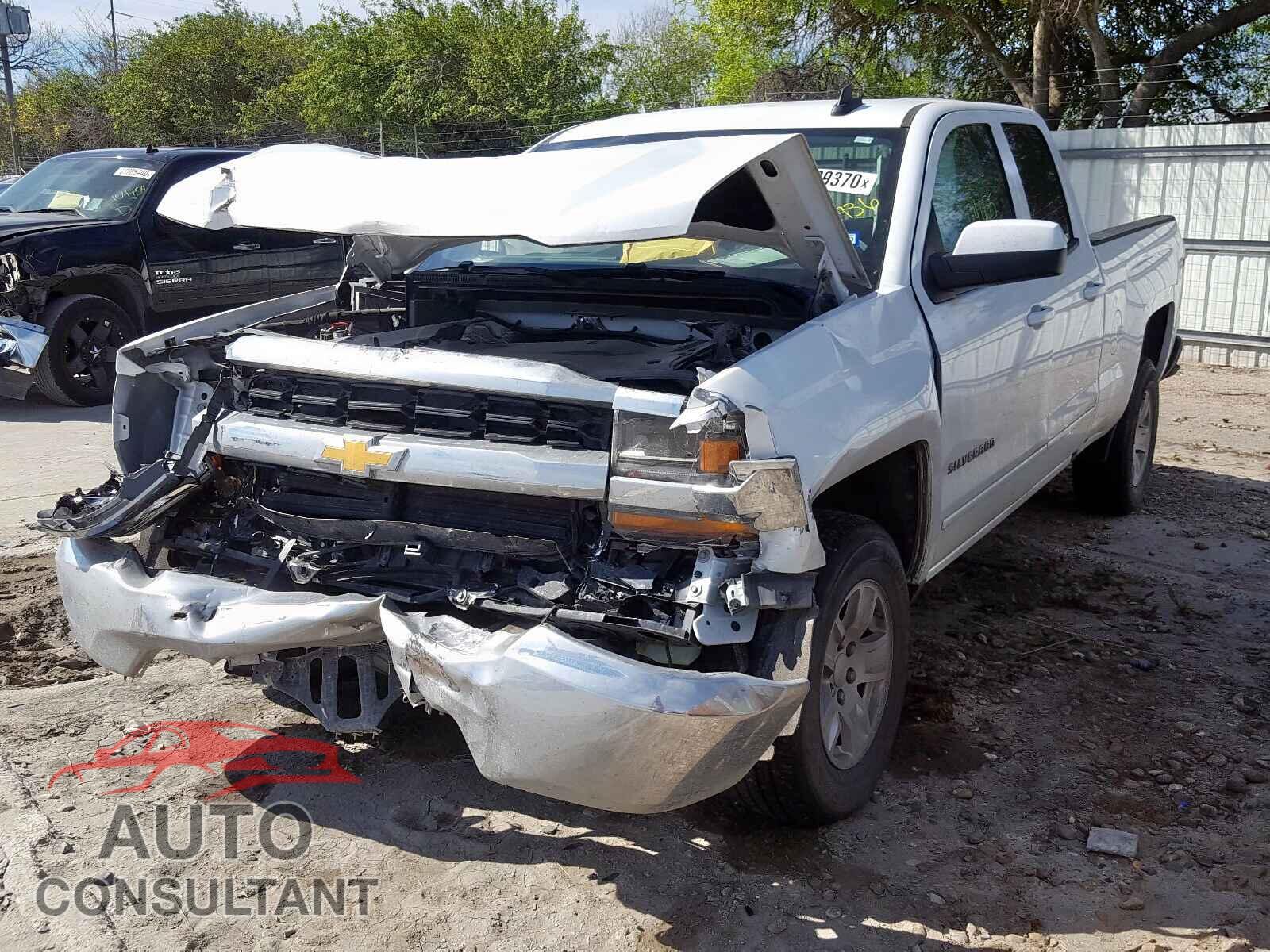 CHEVROLET SILVERADO 2018 - 3VW2B7AJ1HM395105
