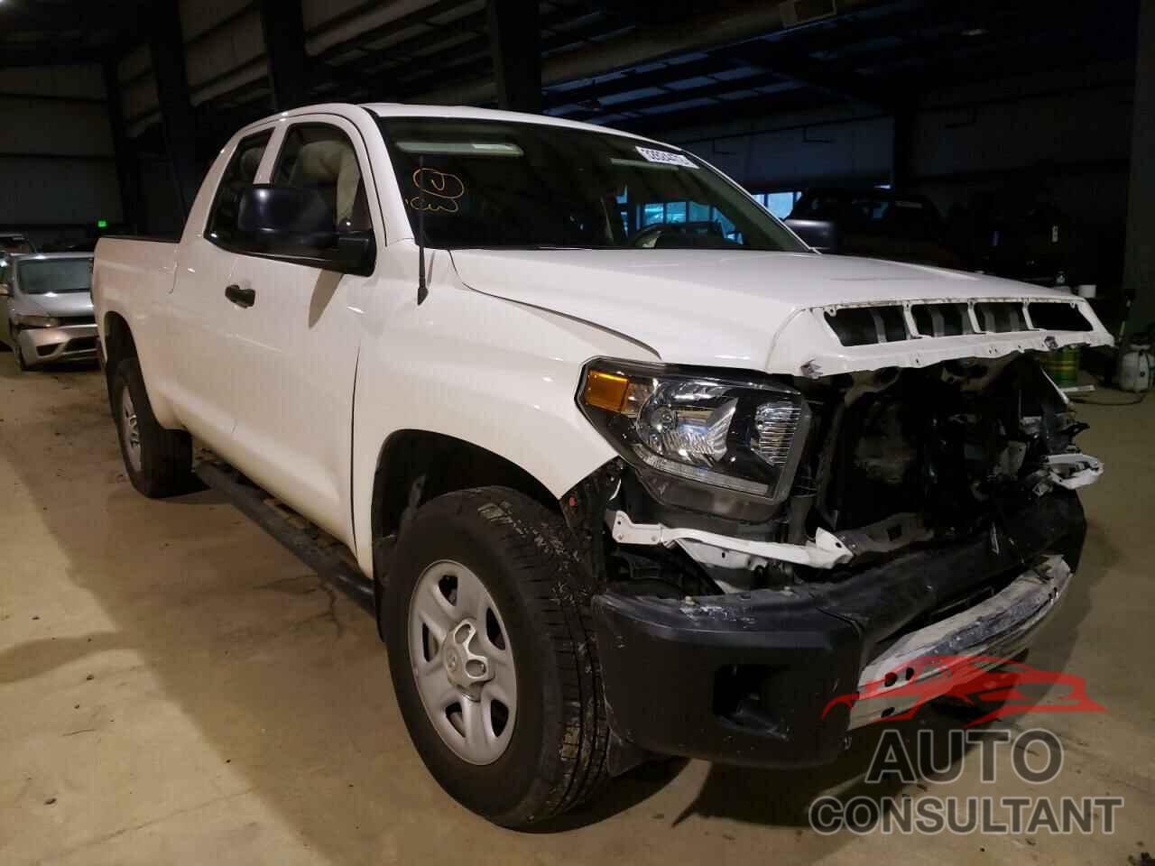 TOYOTA TUNDRA 2018 - 5TFUM5F15JX077569