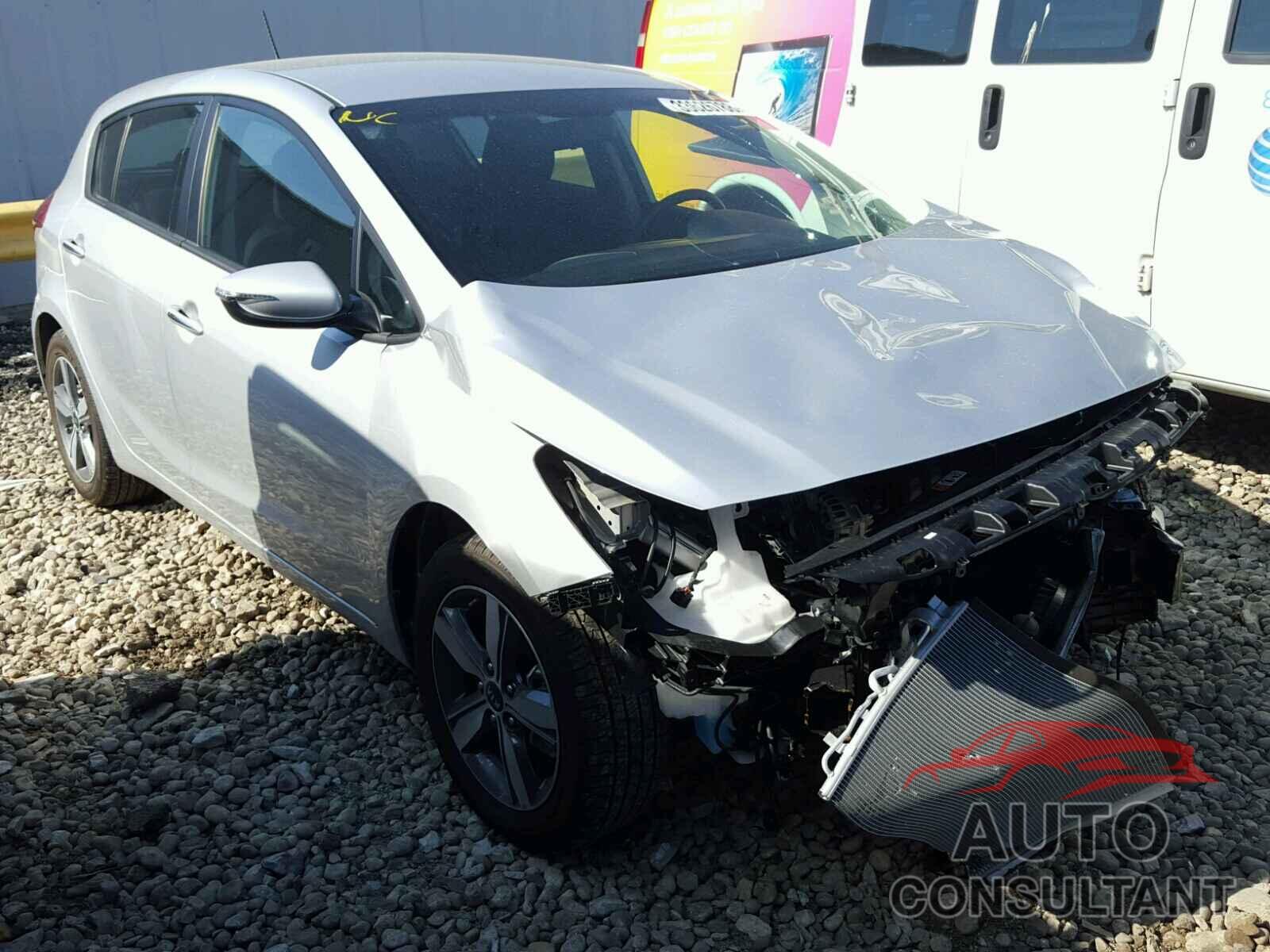 KIA FORTE 2018 - KNAFK5A87J5745237