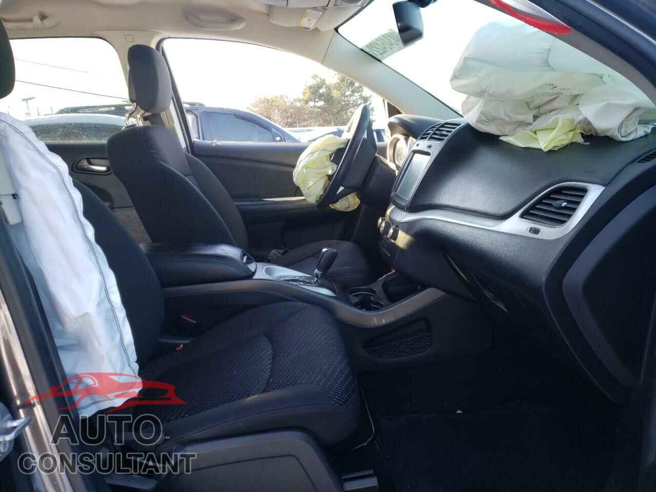 DODGE JOURNEY 2017 - 3C4PDCBB2HT702323