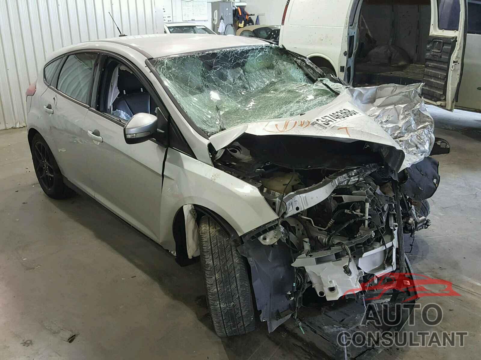 FORD FOCUS 2016 - 1FADP3K28GL307251