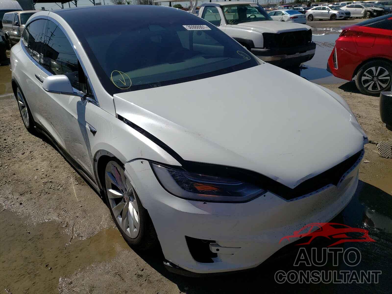 TESLA MODEL X 2018 - 5YJXCDE25JF103702