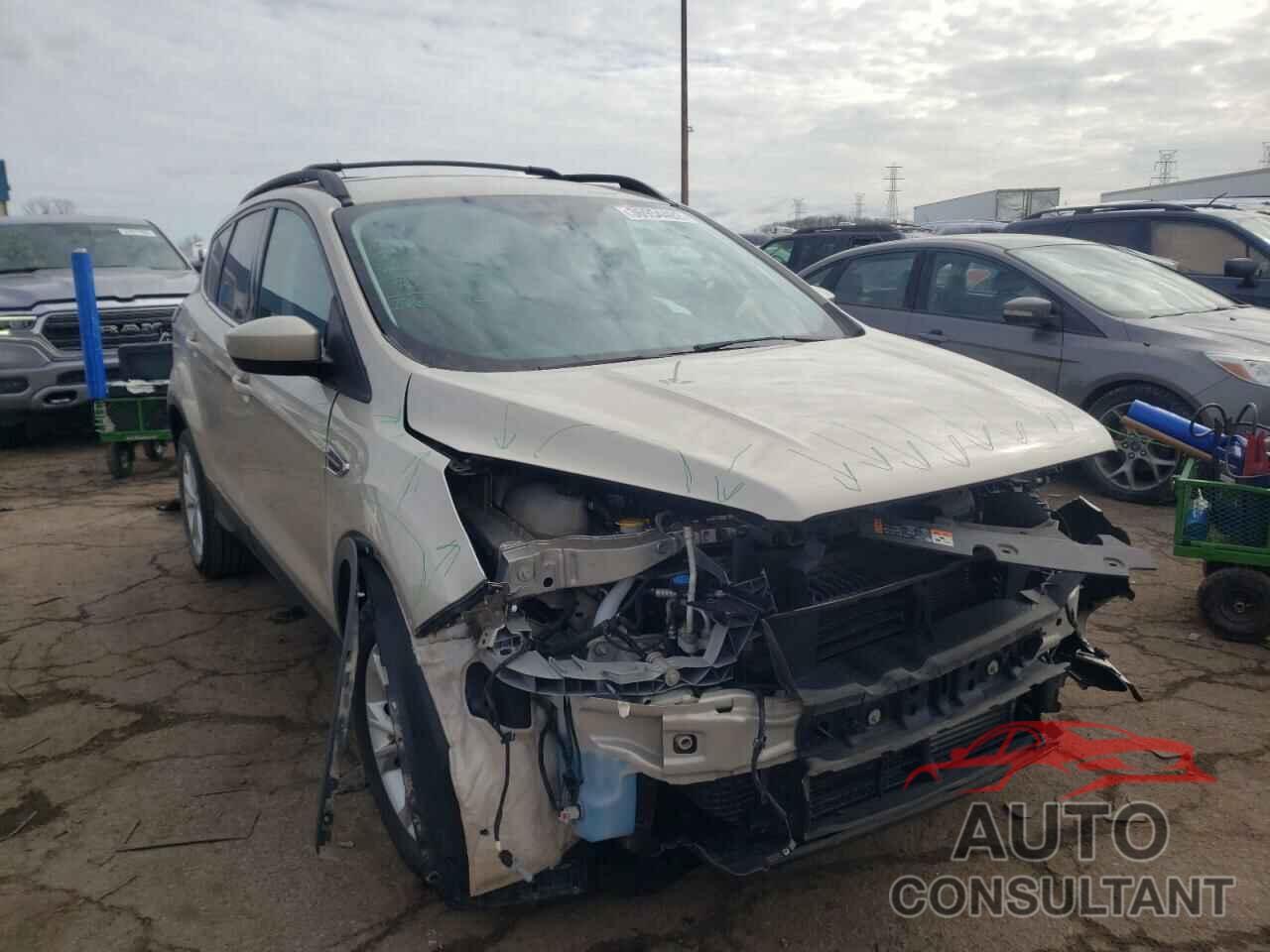FORD ESCAPE 2017 - 1FMCU9G9XHUA47059