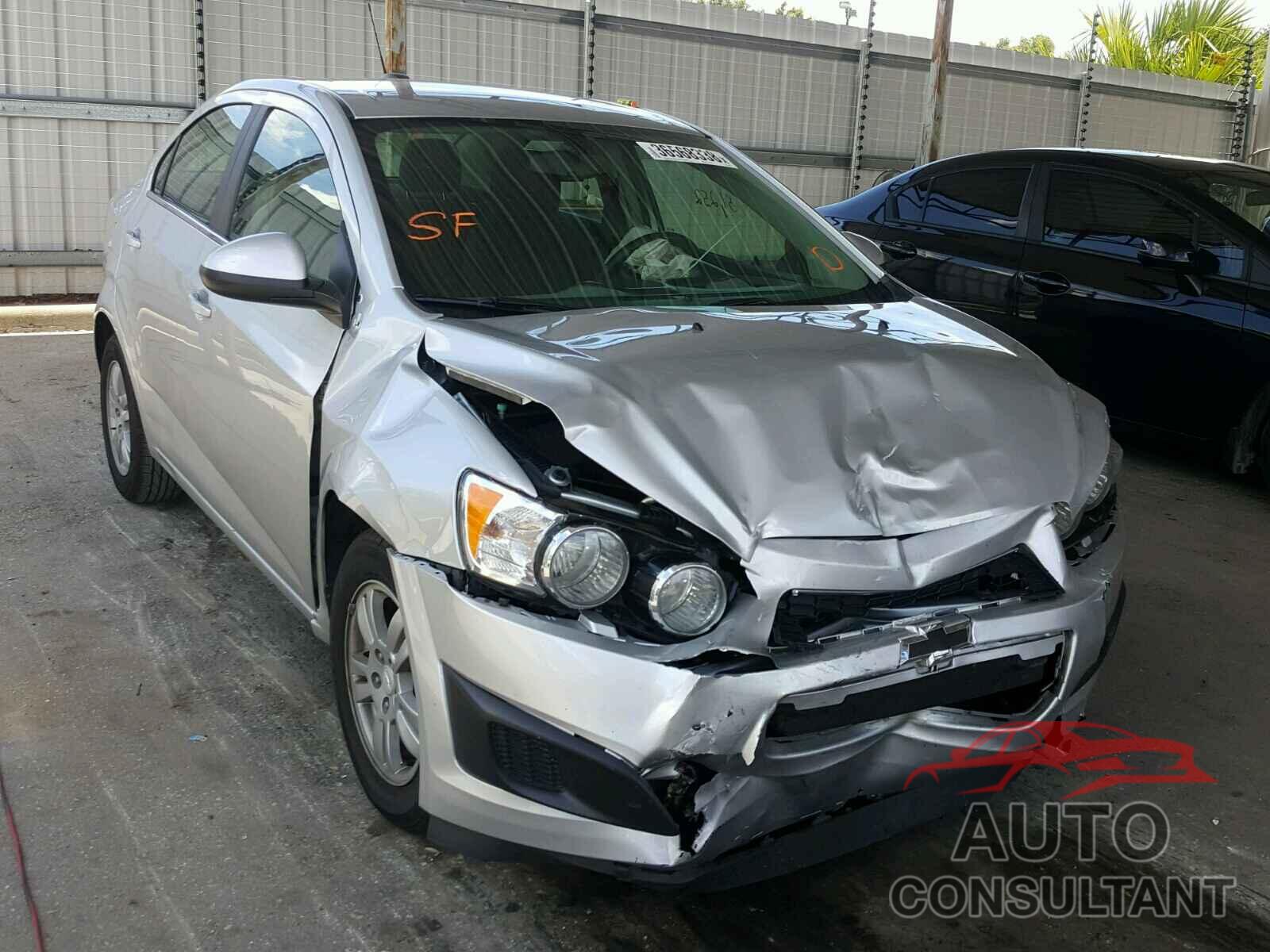 CHEVROLET SONIC 2016 - 1G1JC5SH6G4143932