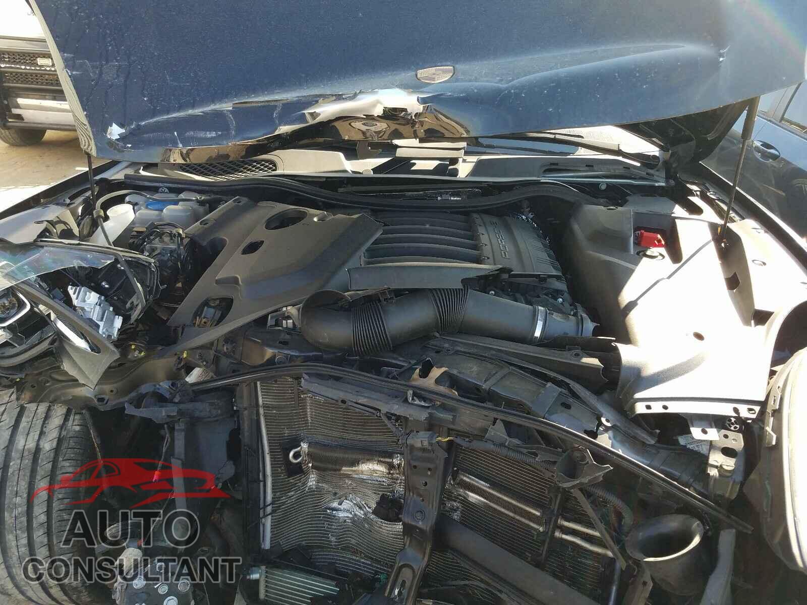 PORSCHE CAYENNE 2017 - WP1AA2A29HKA87442