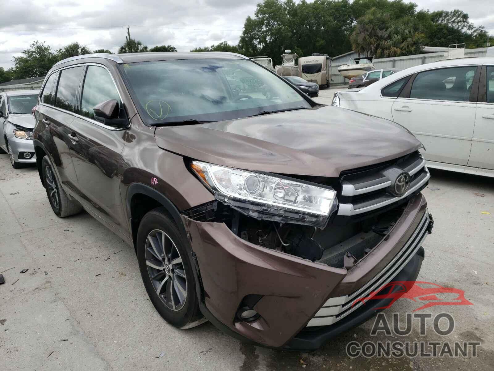 TOYOTA HIGHLANDER 2018 - 5TDJZRFH6JS853030