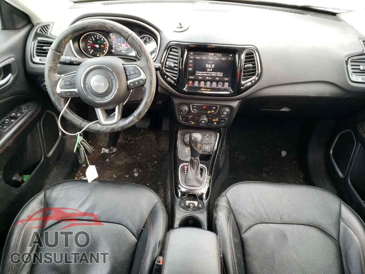 JEEP COMPASS 2021 - 3C4NJDCB0MT527620
