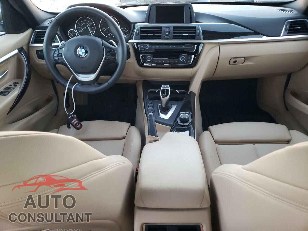 BMW 3 SERIES 2016 - WBA8E9G58GNU30105