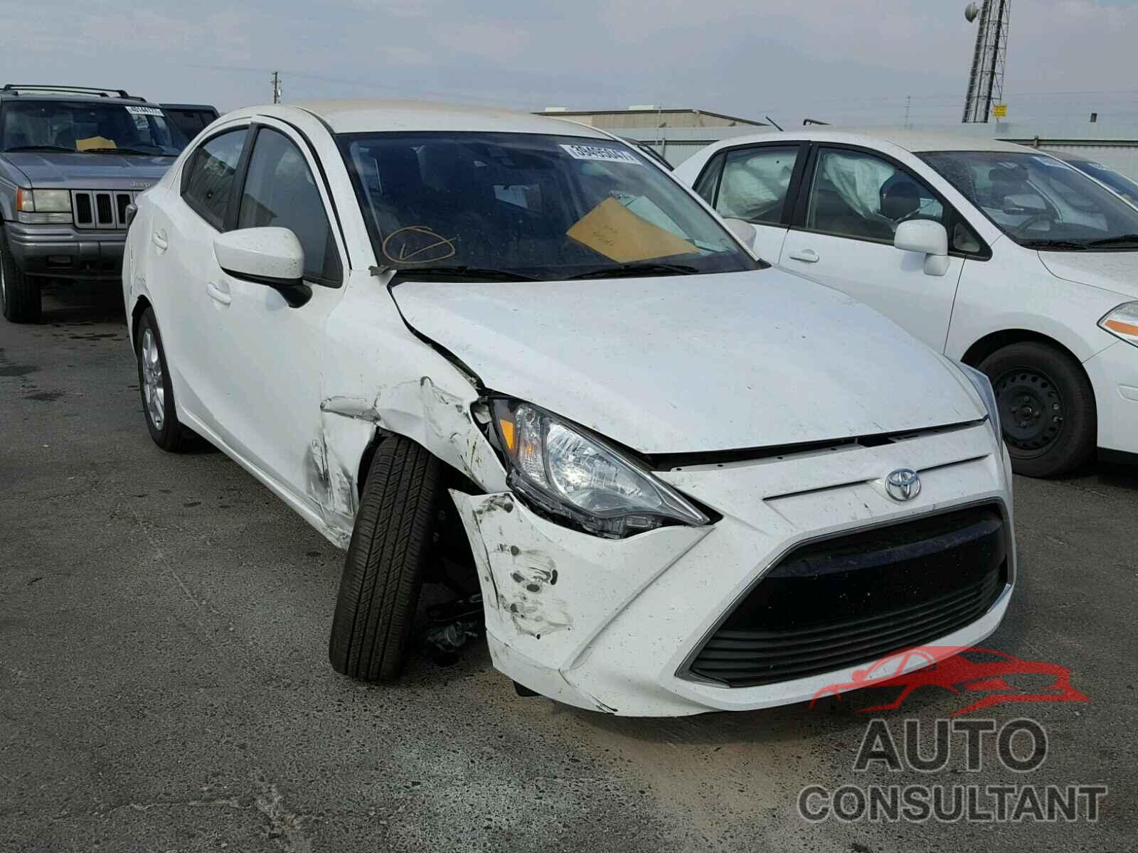 TOYOTA YARIS 2017 - 3MYDLBYV6HY189681