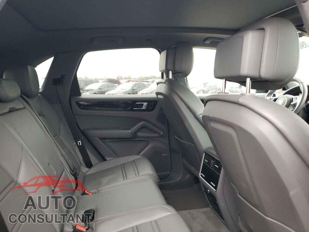 PORSCHE CAYENNE 2019 - WP1AA2AY2KDA04336