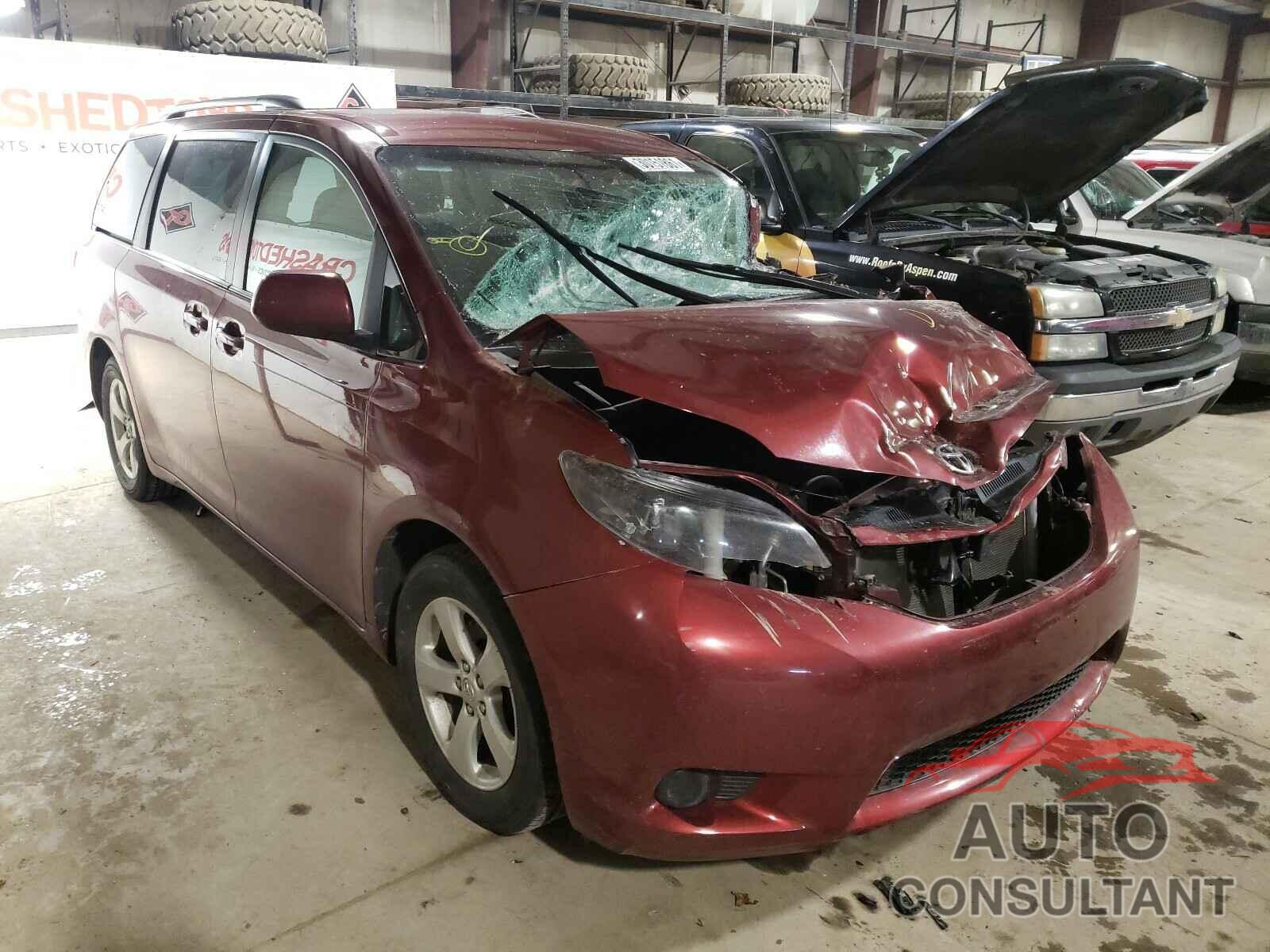 TOYOTA SIENNA 2017 - 5TDKZ3DC0HS766744