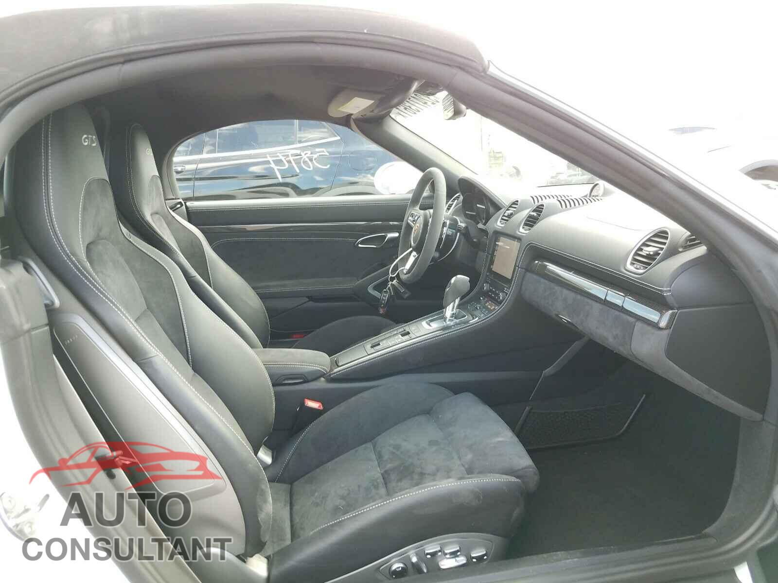 PORSCHE BOXSTER 2018 - WP0CB2A86JS229442