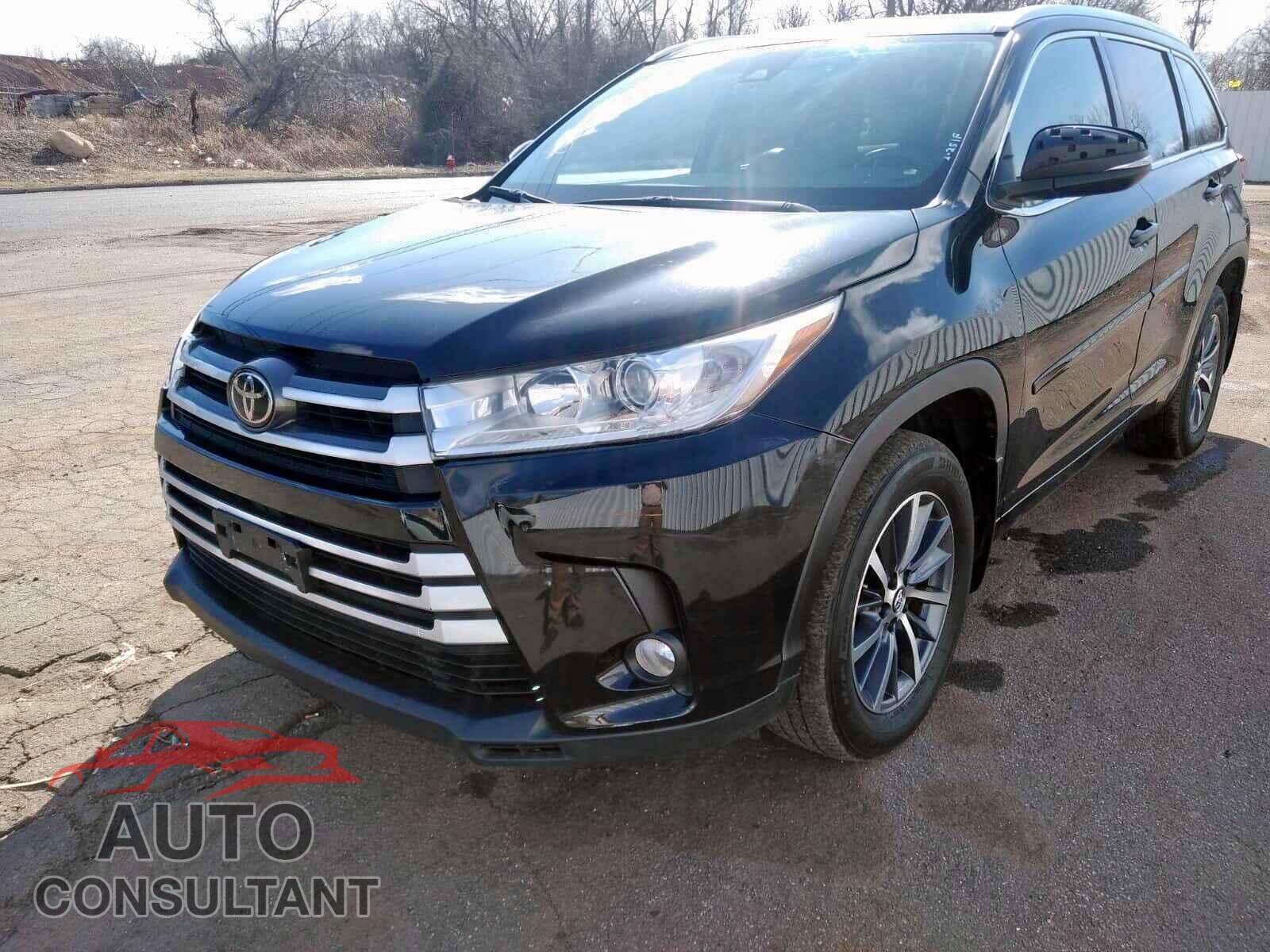 TOYOTA HIGHLANDER 2017 - 5TDKZ3DC8JS907002