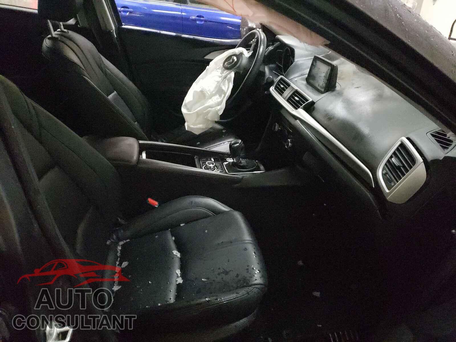 MAZDA 3 2017 - 3MZBN1V72HM142295