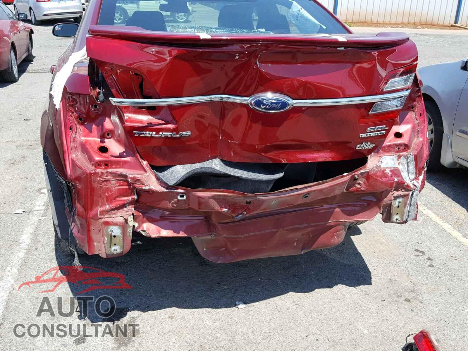 FORD TAURUS 2015 - 1FAHP2E88FG148492