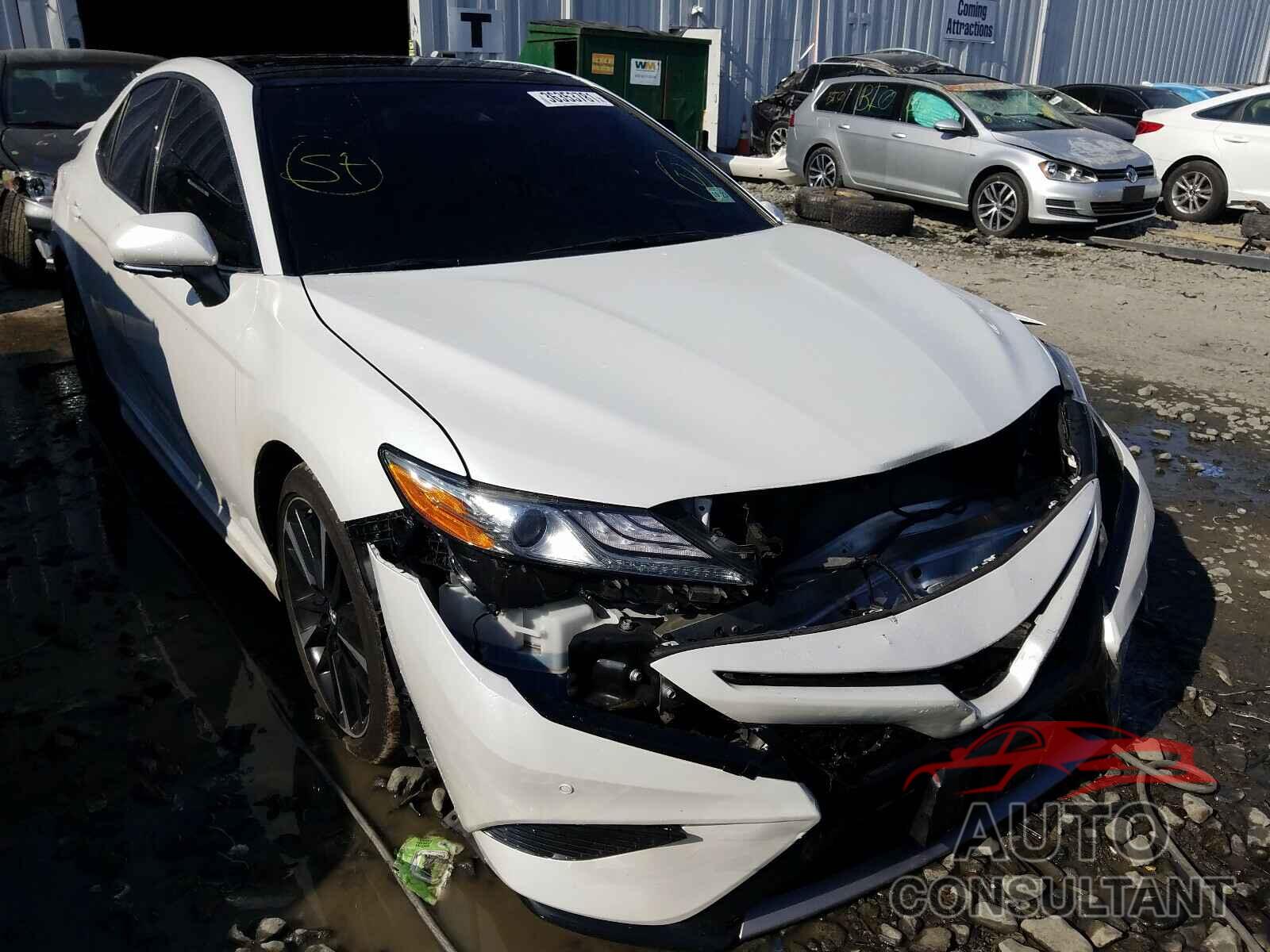 TOYOTA CAMRY 2018 - 4T1BZ1HK3JU020596