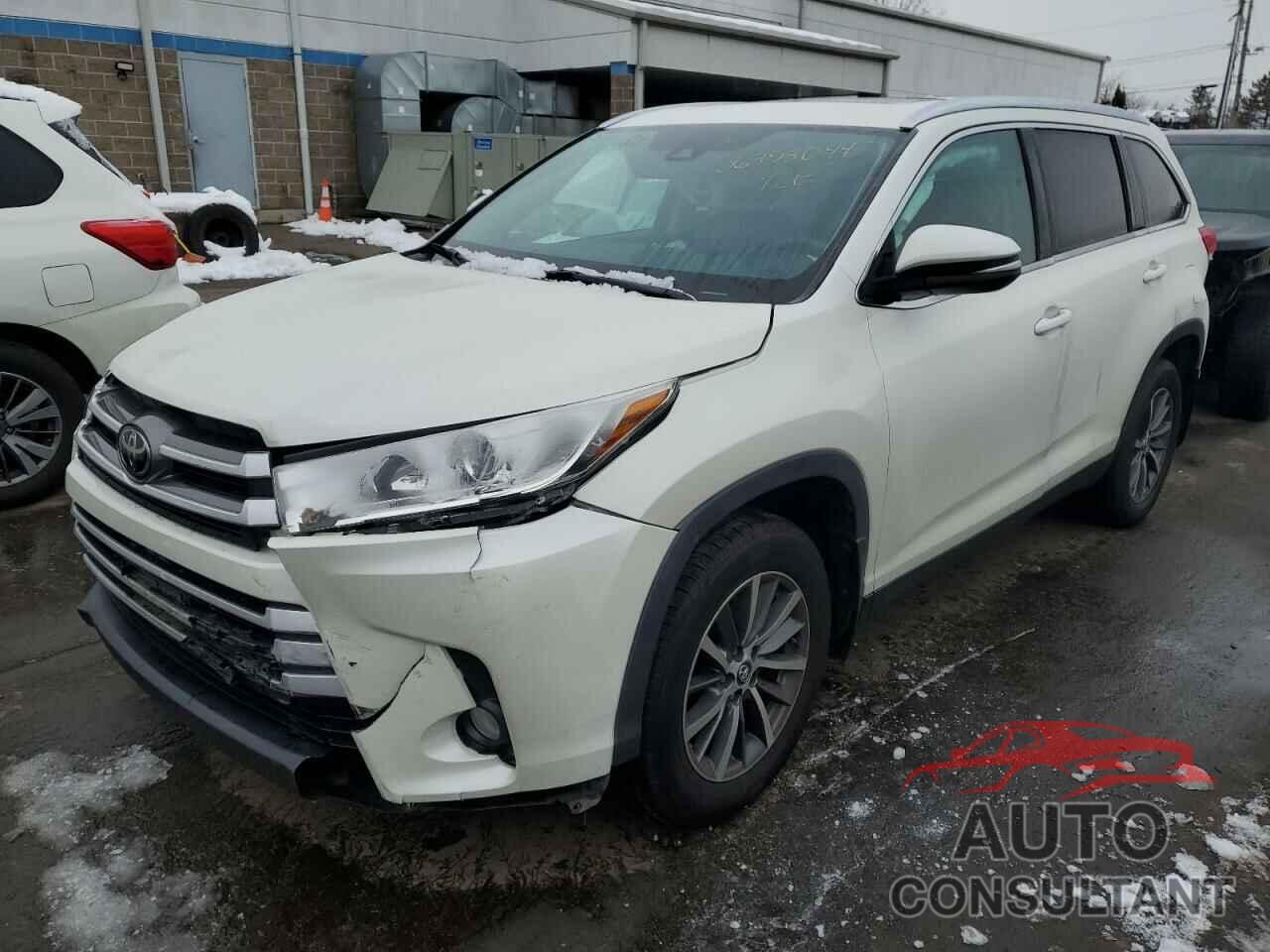 TOYOTA HIGHLANDER 2019 - 5TDJZRFH8KS622065