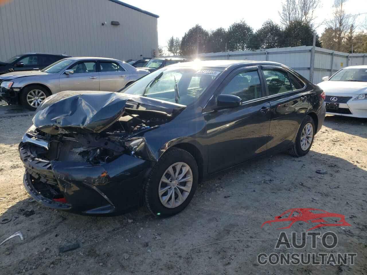 TOYOTA CAMRY 2016 - 4T4BF1FK7GR567770