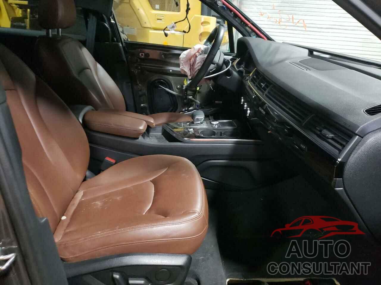 AUDI Q7 2019 - WA1LAAF74KD001355