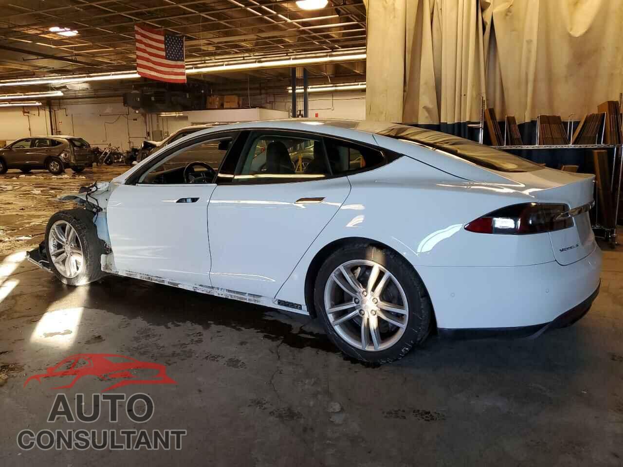 TESLA MODEL S 2015 - 5YJSA1H26FF099953