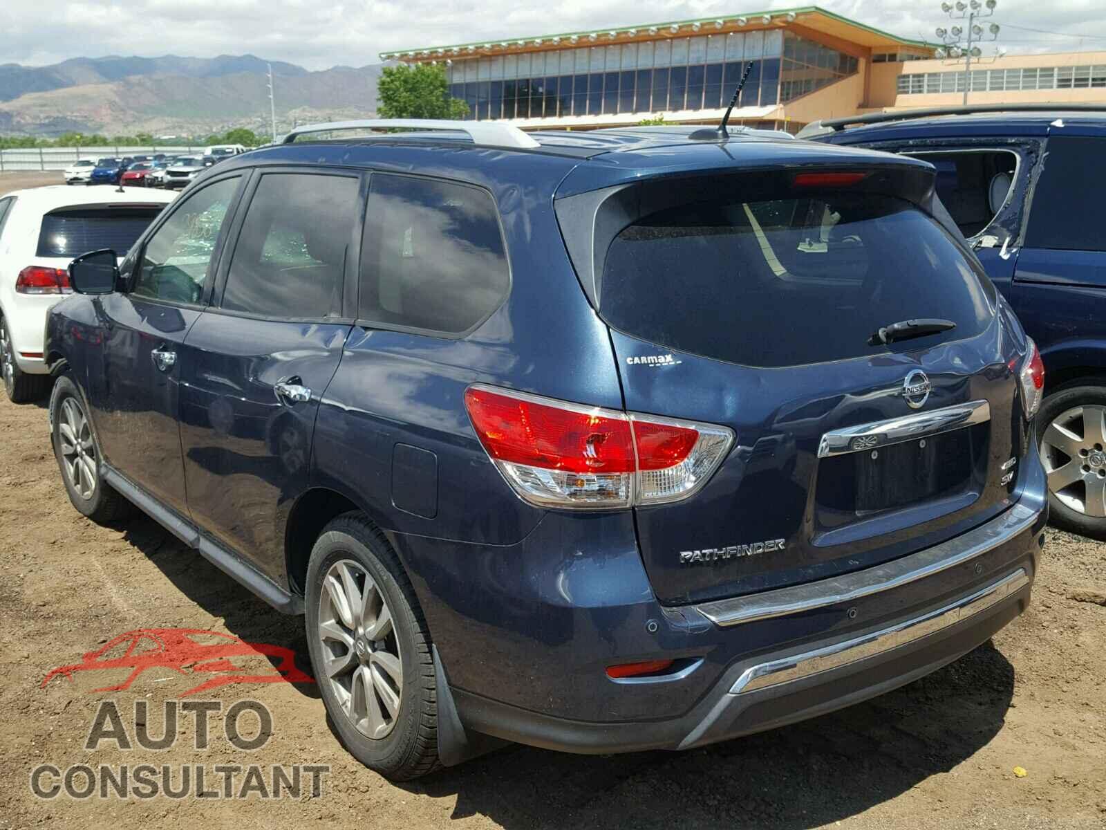 NISSAN PATHFINDER 2015 - 5N1AR2MM1FC618076