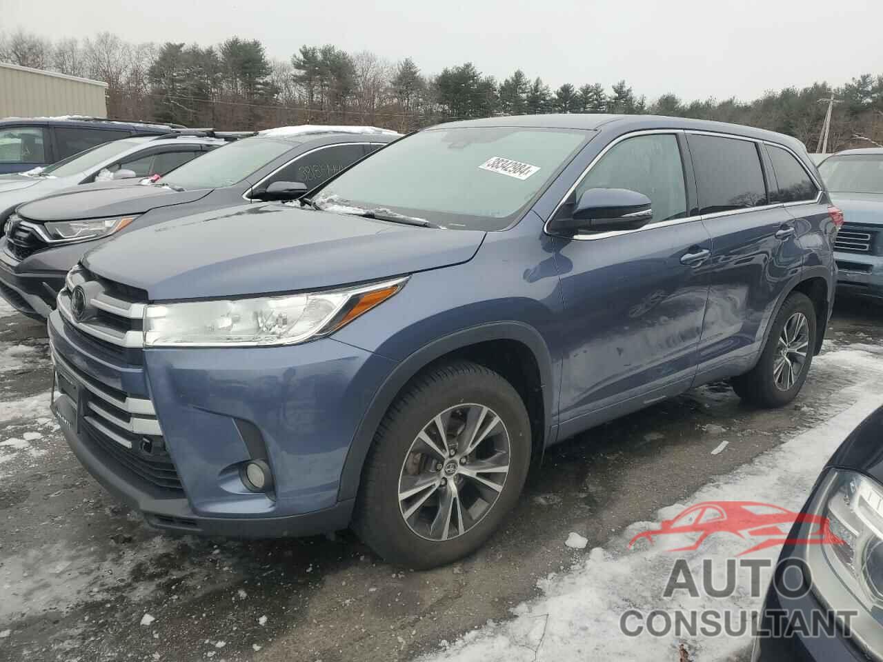 TOYOTA HIGHLANDER 2018 - 5TDBZRFH7JS905513