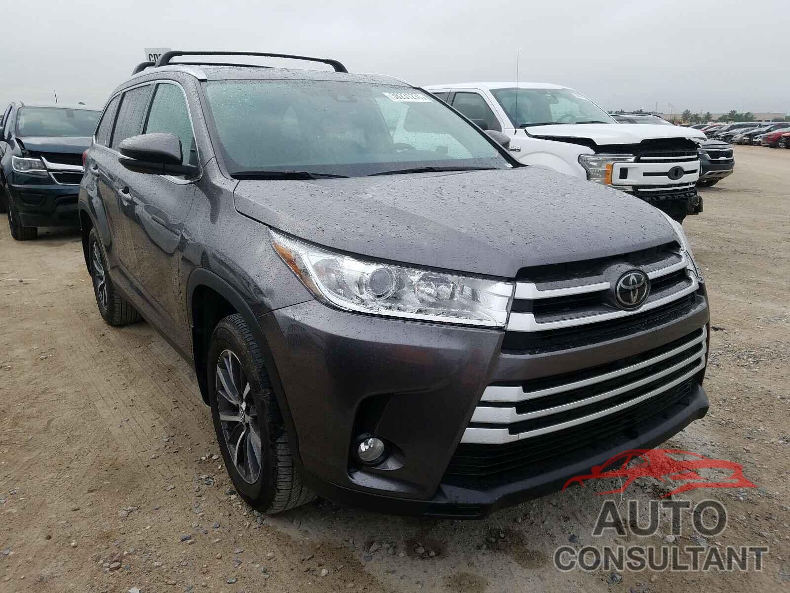TOYOTA HIGHLANDER 2019 - 5TDJZRFH9KS569957