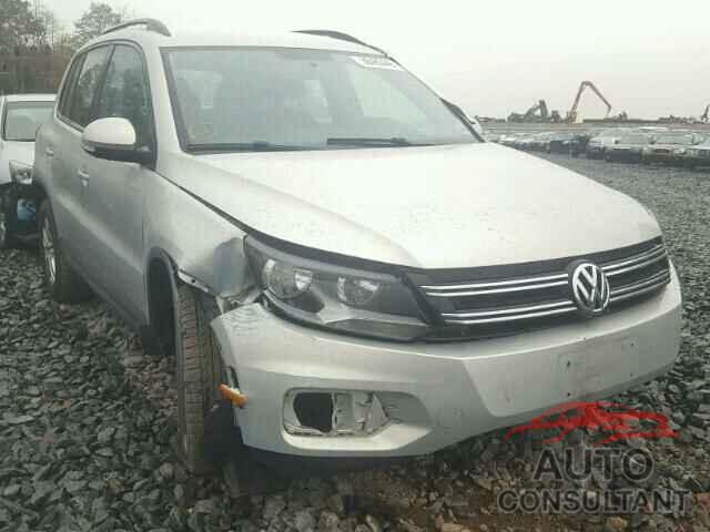 VOLKSWAGEN TIGUAN 2015 - WVGBV7AX8FW505722