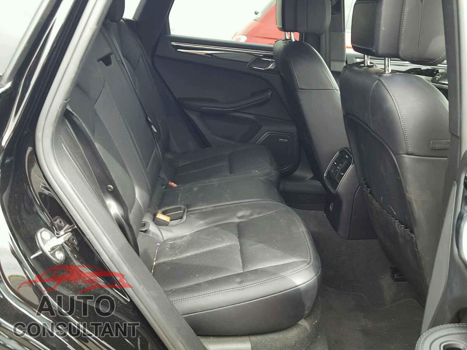PORSCHE MACAN 2017 - WP1AA2A52HLB80971